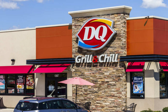 Indianapolis,-,Circa,August,2016:,Dairy,Queen,Retail,Fast,Food