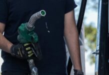 Refining Bottleneck Sends Diesel Prices to Record High