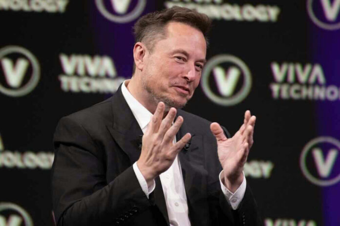 shutterstock_2318800315 Elon Musk